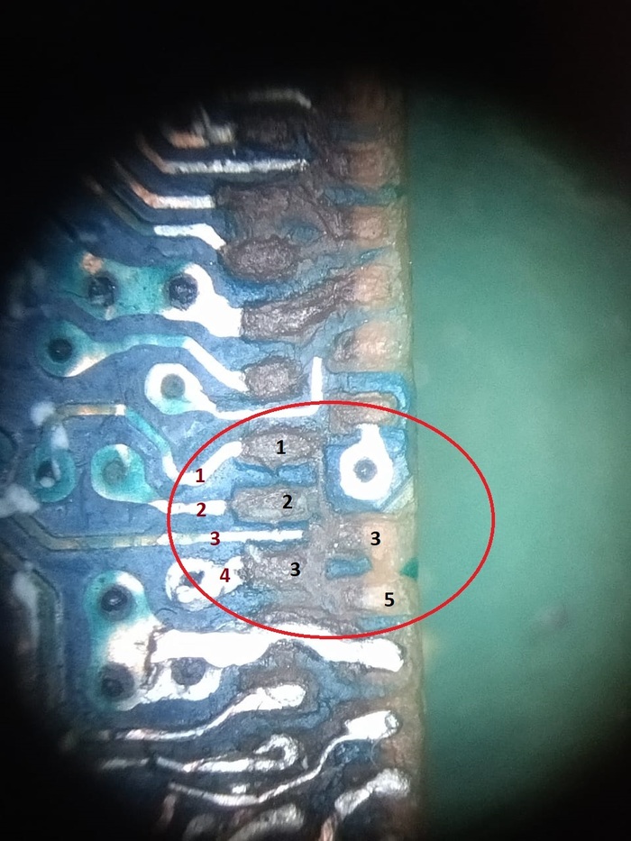 понимаю что brd на эту плату не найти, но может у кого есть фото? понять куда именно дорожки шли..