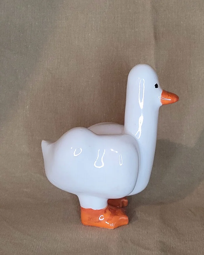Керамический оберег DUCK off problems! - Моё, Лепка, Керамика, Ручная работа, Миниатюра, Фигурки, Рукоделие без процесса, Гусь, Оберег, Поделки, Своими руками, Видео, Короткие видео, Длиннопост