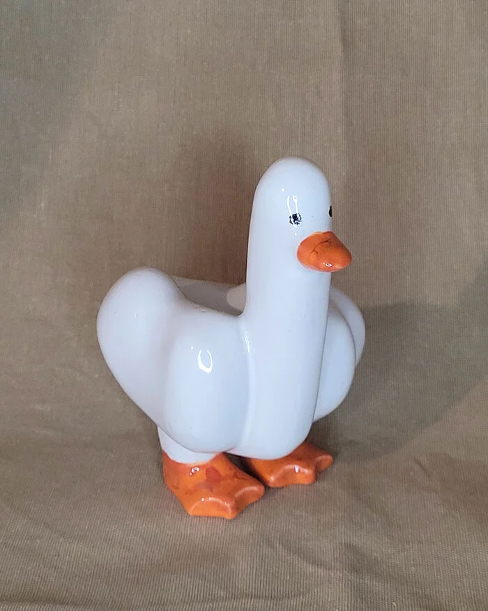 Керамический оберег DUCK off problems! - Моё, Лепка, Керамика, Ручная работа, Миниатюра, Фигурки, Рукоделие без процесса, Гусь, Оберег, Поделки, Своими руками, Видео, Короткие видео, Длиннопост