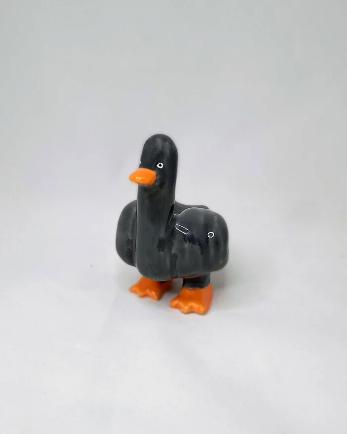 Керамический оберег DUCK off problems! - Моё, Лепка, Керамика, Ручная работа, Миниатюра, Фигурки, Рукоделие без процесса, Гусь, Оберег, Поделки, Своими руками, Видео, Короткие видео, Длиннопост