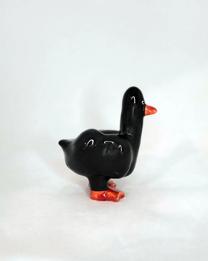 Керамический оберег DUCK off problems! - Моё, Лепка, Керамика, Ручная работа, Миниатюра, Фигурки, Рукоделие без процесса, Гусь, Оберег, Поделки, Своими руками, Видео, Короткие видео, Длиннопост