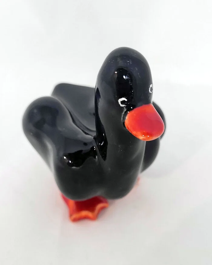 Керамический оберег DUCK off problems! - Моё, Лепка, Керамика, Ручная работа, Миниатюра, Фигурки, Рукоделие без процесса, Гусь, Оберег, Поделки, Своими руками, Видео, Короткие видео, Длиннопост