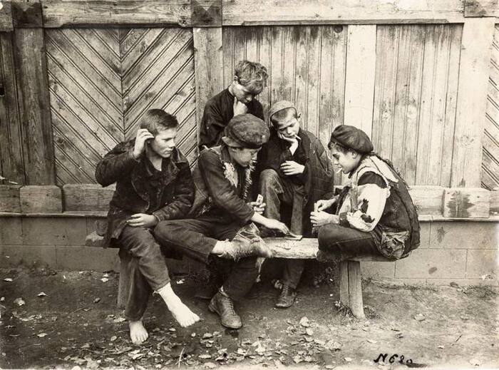 .  , 1920-,  ., . ,  - 