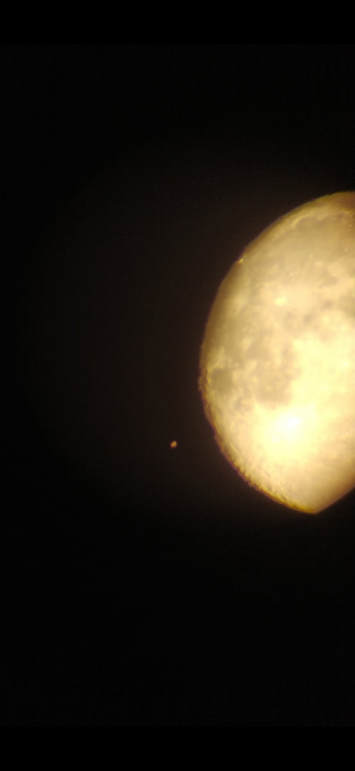 размыто, но и снимал не на астрокамеру)