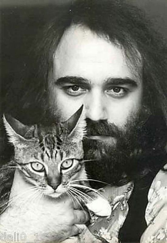 Демис Руссос