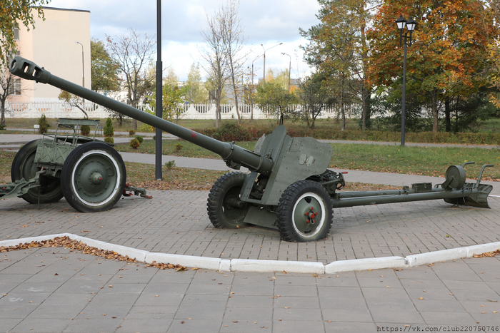 85-мм дивизионная пушка Д-44