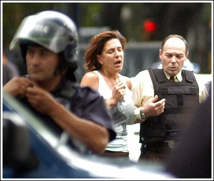 PAYDAY по-аргентински. Часть 1 Аргентина, Ограбление, Банк, Криминал, История (наука), Расследование, Преступление, Текст, Длиннопост, Мат, Негатив PAYDAY по-аргентински. Часть 1 Аргентина, Ограбление, Банк, Криминал, История (наука), Расследование, Преступление, Текст, Длиннопост, Мат, Негатив