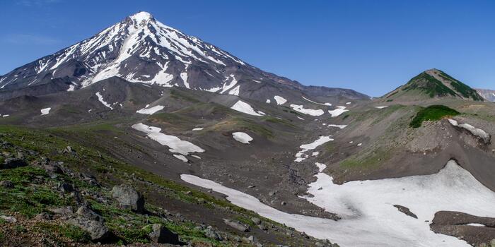 Обратная сторона Корякского вулкана
