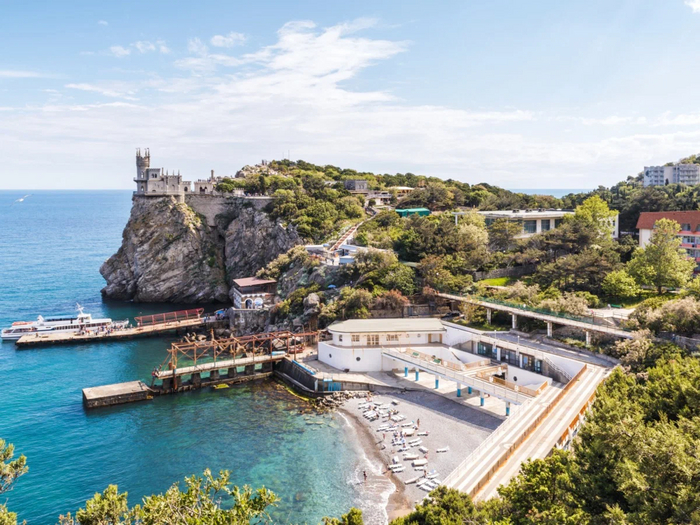 В Крыму национализируют имущество украинских олигархов