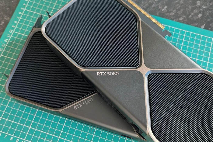 NVIDIA "����������" ������������� RTX 5080 � RTX 5090, ������������ � ������� ��������� ��������