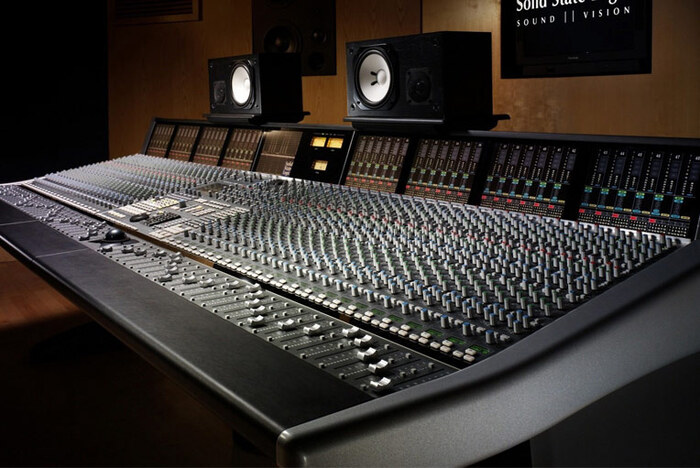 Вот это пианино... серьезная техника