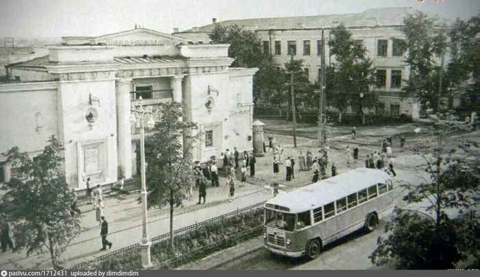 �������� <!--noindex--><a href="https://pikabu.ru/story/avtobusyi_sssr_12379060?u=http%3A%2F%2Fpastvu.com&t=pastvu.com&h=44ec87a553be7941f5f3d0340aab231e0bb40a9c" title="http://pastvu.com" target="_blank" rel="nofollow noopener">pastvu.com</a><!--/noindex-->