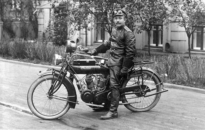 Indian Model G Big Twin   .