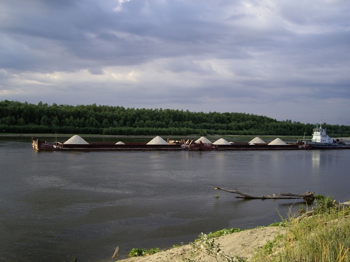 Баржа на Дону