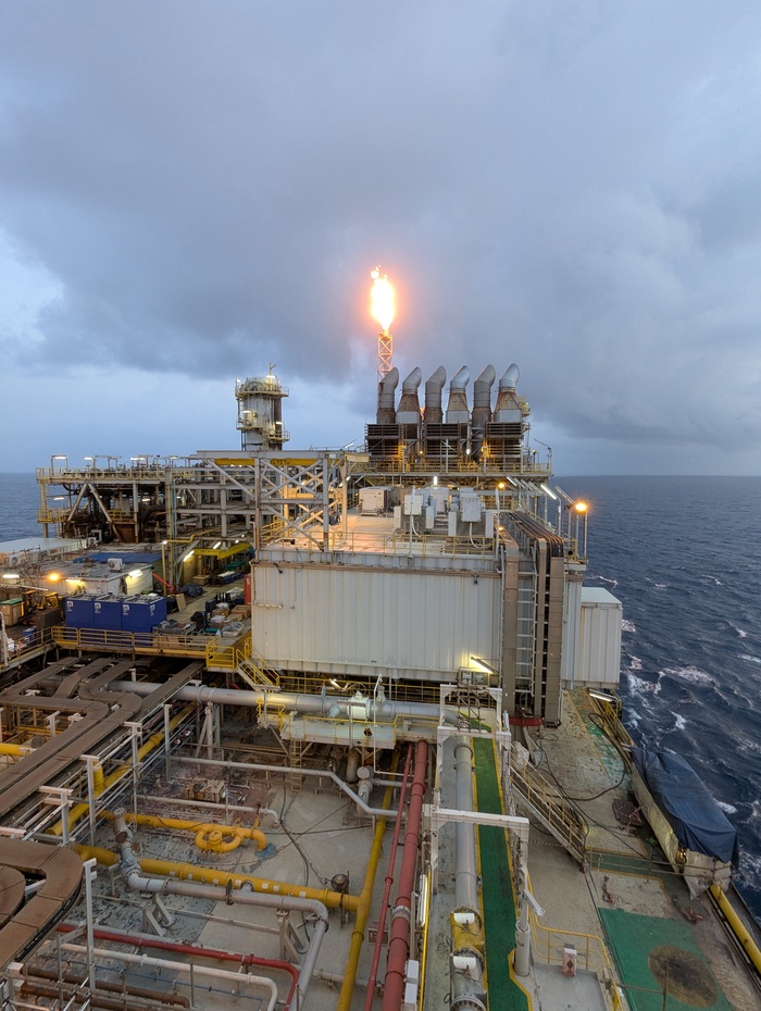 �������� ��������������������� �����, �� �� FPSO Kwame Nkrumah. �� ������� ������ )) ������� ����������� , ������� ������� ���� � ����������� ����������, �������� � �� ����� �� ������� 