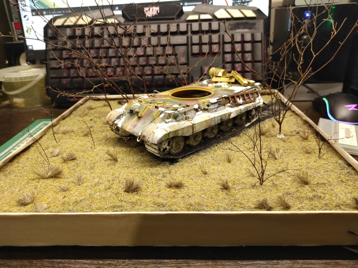 вот уже лесок вырисовывается