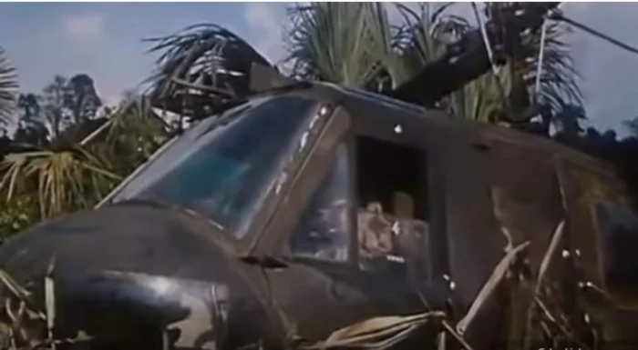 UH-1 Iroquois Вертолет, Мат, Авиация, Длиннопост, Bell uh-1 Iroquois (Ирокез), Военная авиация