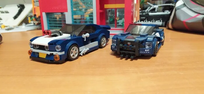Comparison of 2 cars, 1 without container, the other in container - Lego, Constructor, Car, Dust, Comparison, Container, Analogue, Longpost