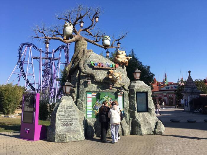 На последок добавил фотку с главного входа Сочи Парк, для позитива)) а то при написании этого поста опять захотелось сделать что ни будь плохое с тем авто и его водителям. Всем Добра!)