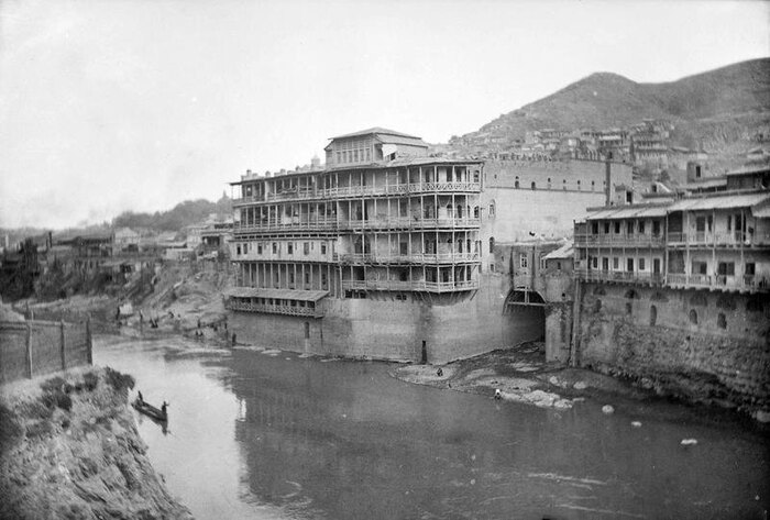 Тифлис. Река Кура