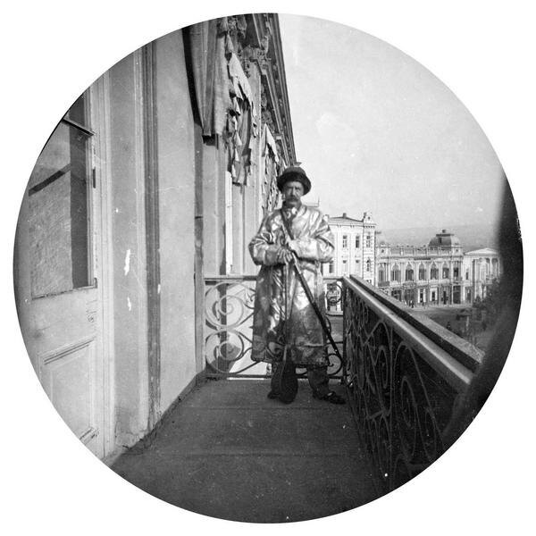 Балкон гостиницы в Тифлисе