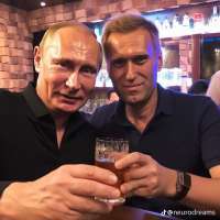 Где-то в альтернативной реальности,где Путин и Навальный решили не идти в политику