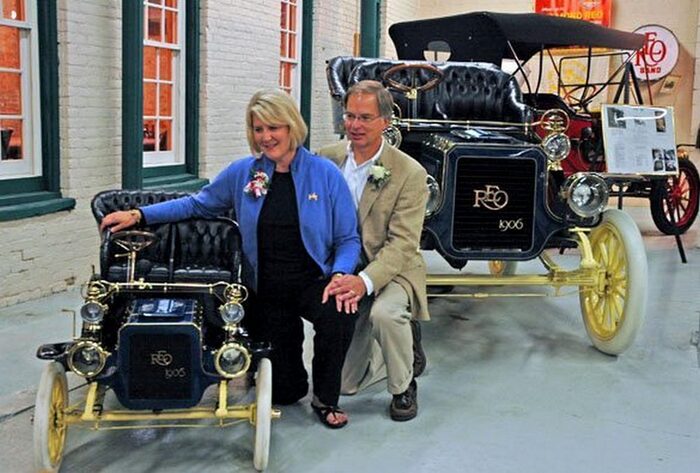       .      ,  . . ,   Baby REO  .