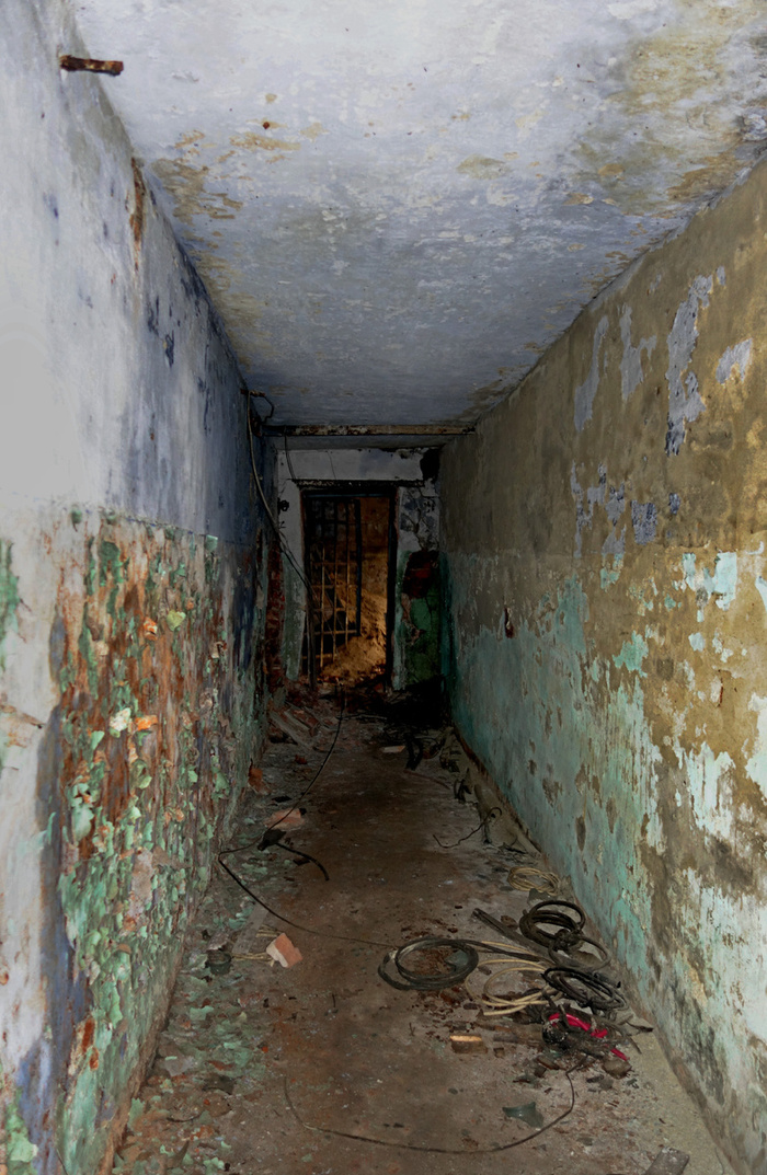 Второе заброшенное бомбоубежище