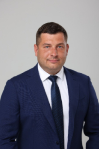 Копейский депутат Виктор Литвинов лишился полномочий из-за наркотиков