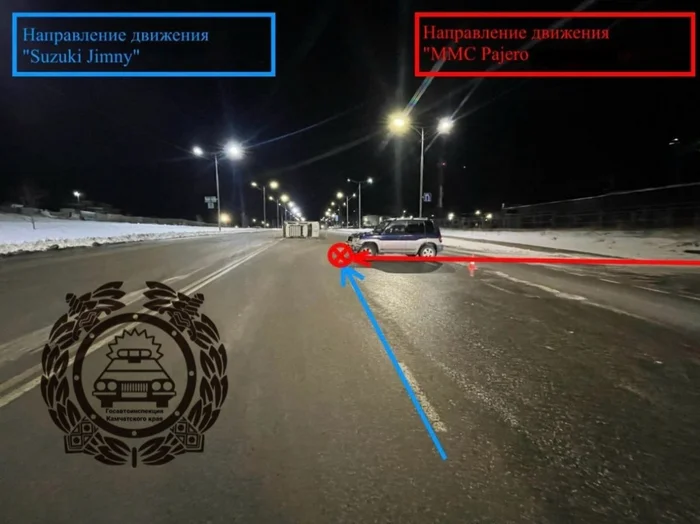 The car overturned after colliding with another - Violation of traffic rules, Crash, Road accident, Incident, Mitsubishi Pajero, Suzuki jimny, Petropavlovsk-Kamchatsky, Overturned, Longpost, Negative