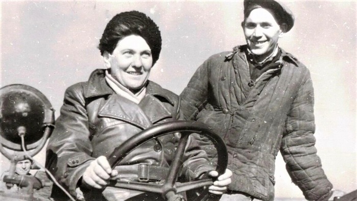 Паша Ангелина