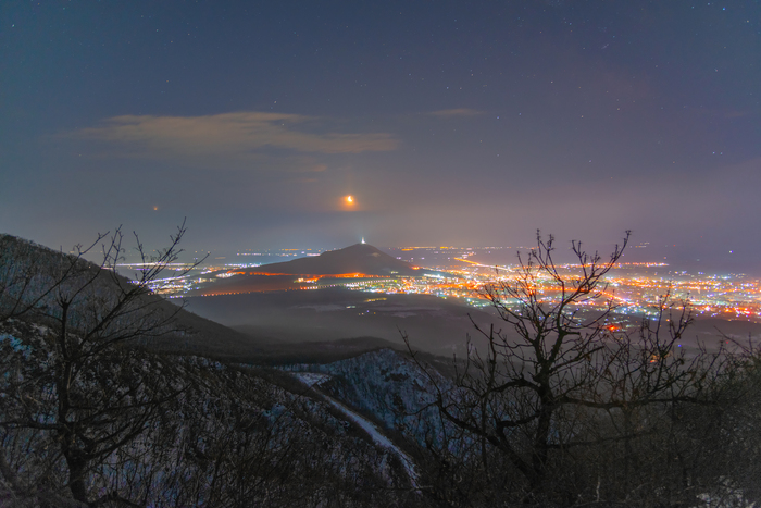 Зимняя ночь над Пятигорском