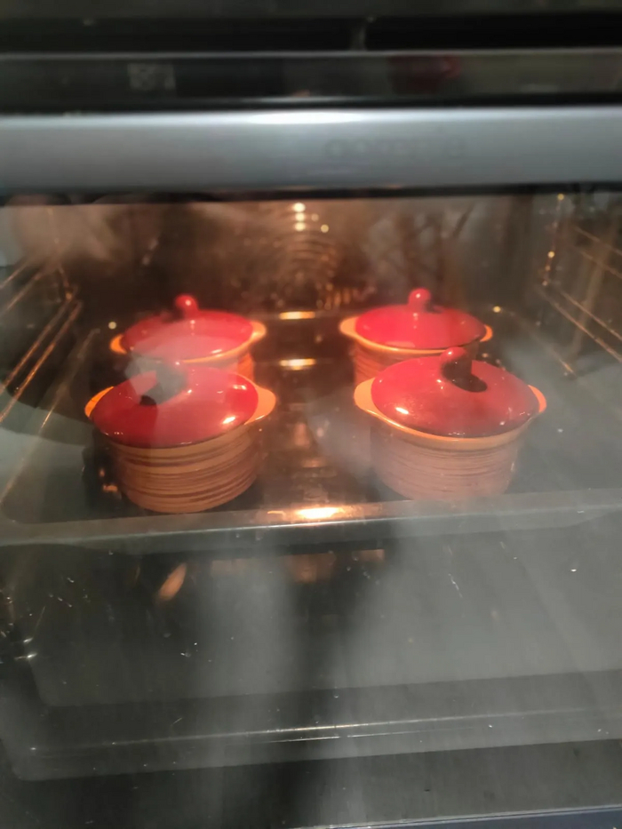 Отправляю в духовку на 30 минут и 180 градусов.