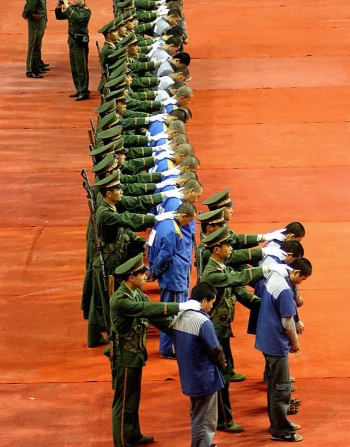 Небесная сеть  Китая, для возврата беглых воров. А может и нам ПОРА? Политика, Китай, Критическое мышление, Закон, Коррупция, Вор, Цивилизация, Государство, Статистика, Общество, Длиннопост