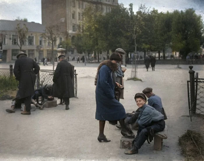 Жизнь Советской Москвы в 20-е годы. 20 раскрашенных фотографий. Часть II Историческое фото, Старое фото, 20 век, История города, Москва, Столица, 1920-е, Колоризация, Длиннопост