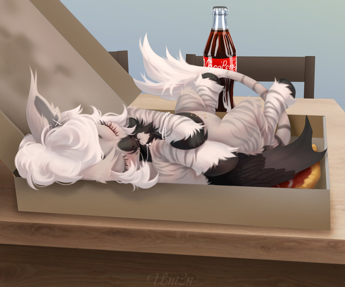 чисто технически пицца все еще в коробке