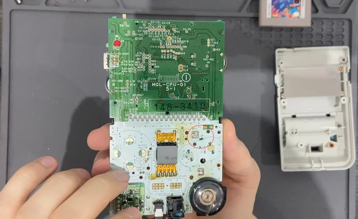 Rare Gameboy Light Repair. Everything is broken! Power, screen, buttons, sound - My, Repair of equipment, Nintendo, Gameboy, Retro, Games, Gamers, Consoles, Tetris, Repair, Retro Games, Breaking, Youtube, Video, Longpost
