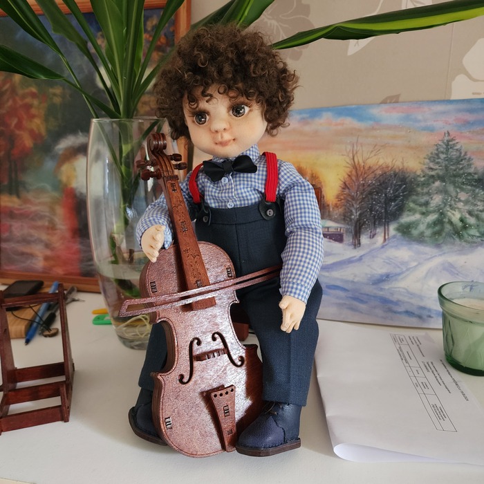 В рабочей обстановке в новом доме