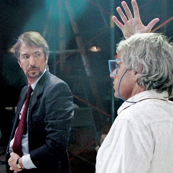 �� �� ����: " ��� �����, �� ������� ����� ����� - ���������� �����!... ���� ������: "�� �����!?.."