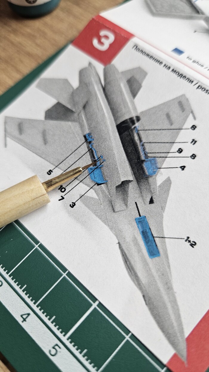 Су-30СМ в масштабе 1/48 от фирмы Great Wall Hobby. Часть 7. Ниши шасси