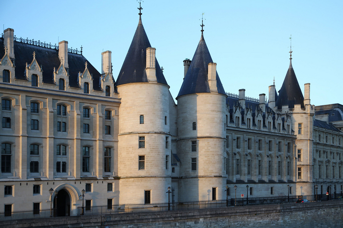 La Conciergerie - бывшая тюрьма в центре Парижа