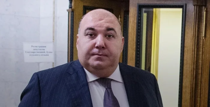 Депутат Госдумы не согласен с лишением мандата за 200 дней прогулов Политика, Госдума, Депутаты, Негатив, Трудовой кодекс, Telegram (ссылка), Длиннопост Депутат Госдумы не согласен с лишением мандата за 200 дней прогулов Политика, Госдума, Депутаты, Негатив, Трудовой кодекс, Telegram (ссылка), Длиннопост