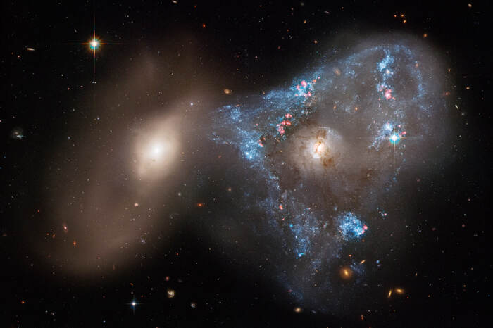   Arp 143 , , , , , The spaceway