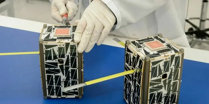  (. Cubesat)       
