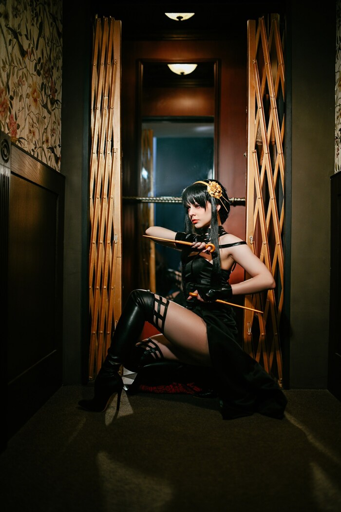 Косплей на Йор Форджер (spy x family)