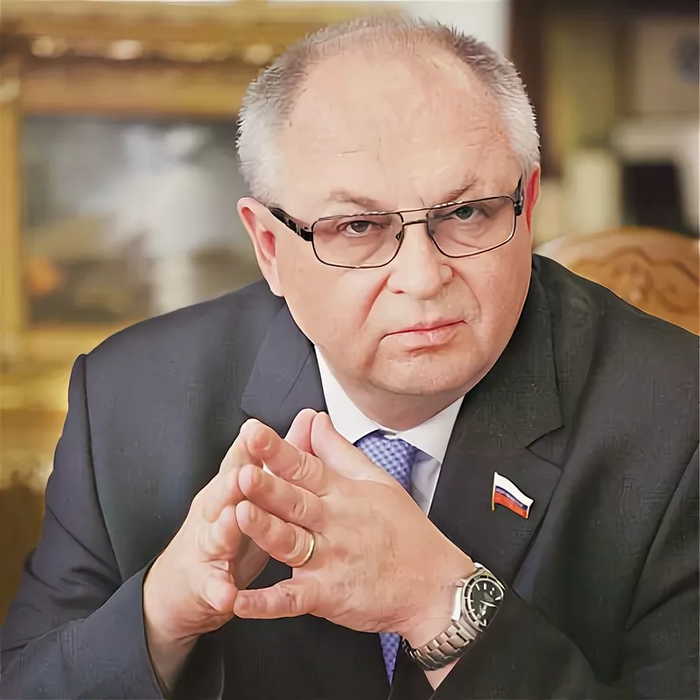 Игорь Суровцев