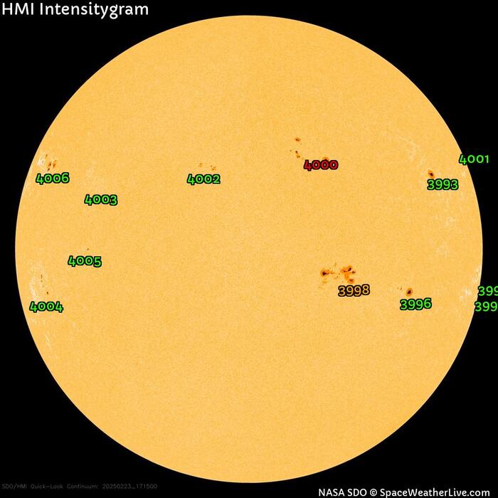 Солнечные пята сейчас / NASA SDO, SpaceWeatherLive