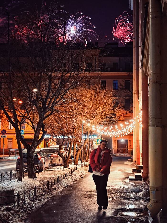 Равнодушная к салюту