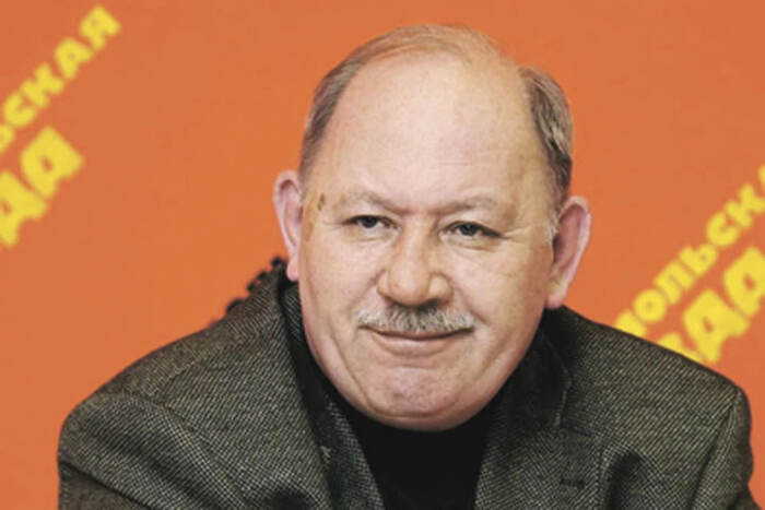       23  2006  11  2010 . : "" .