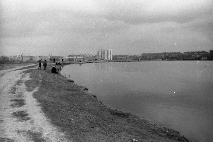 Walking through a new housing development, late 60s - the USSR, Black and white photo, Everyday life, 60th, 70th, Childhood in the USSR, Building, Longpost, Moscow